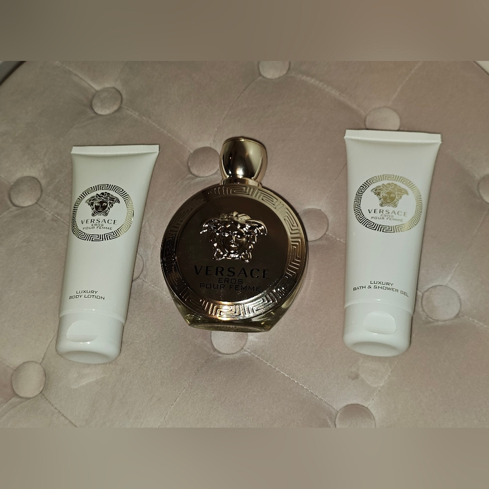 Versace Eros Pour Femme Perfume Set